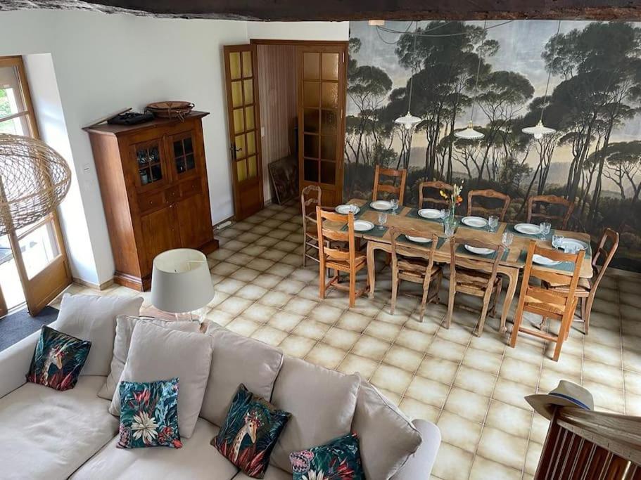 Maison Familiale La Vernelle Extérieur photo